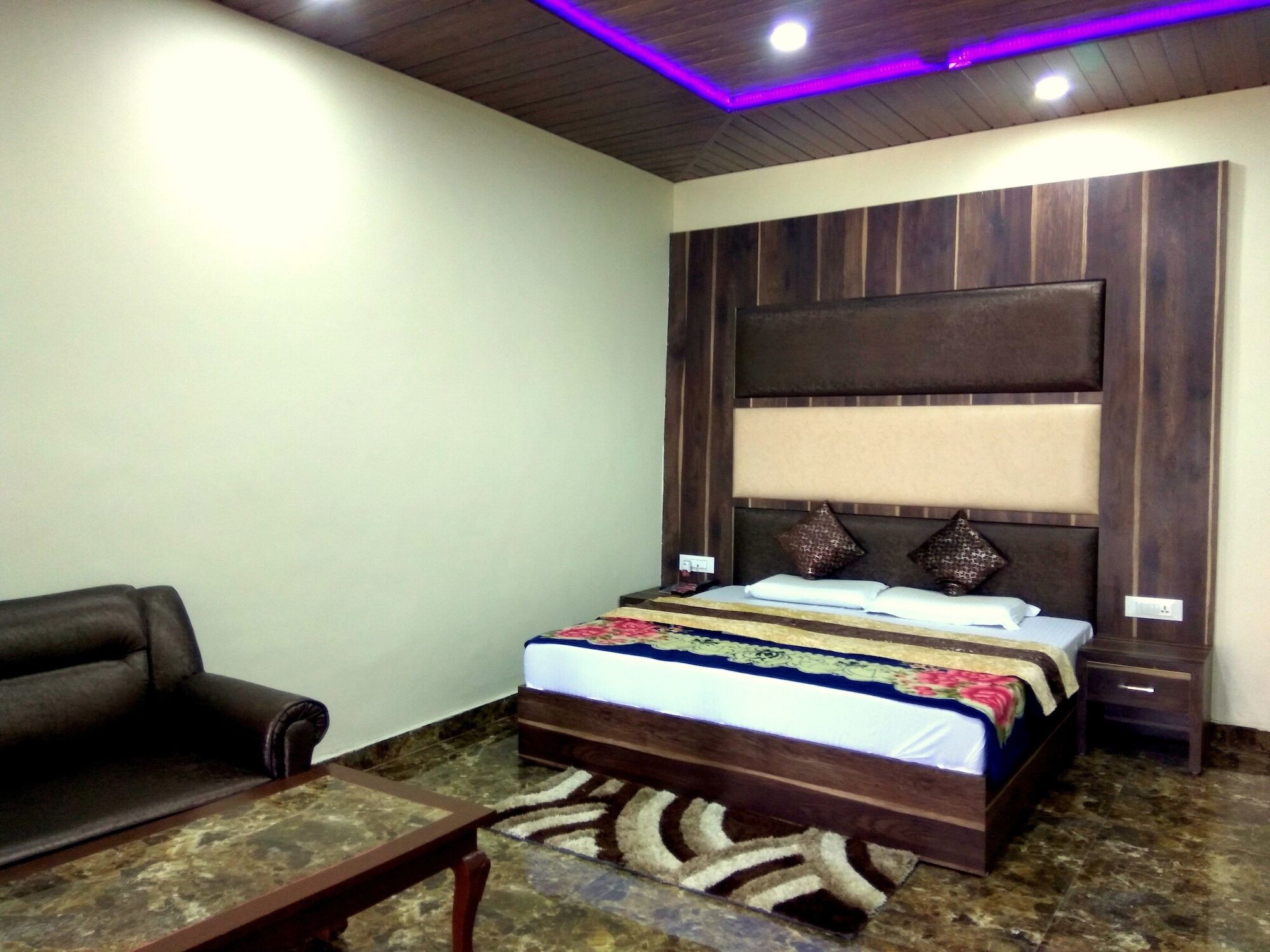 Hotel Himdhara, Dalhousie Exteriér fotografie